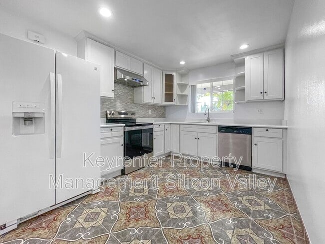 Building Photo - 1718 Vista Glen Dr