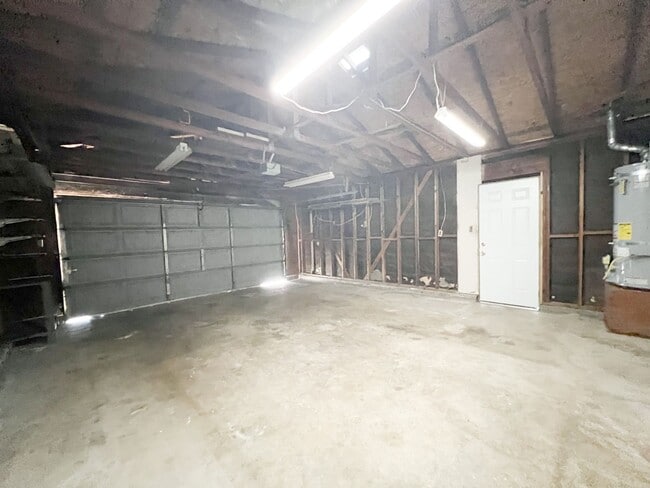 Building Photo - 4 Bedroom, 2 Bath Single Story Corner Lot Home in Rancho Cordova