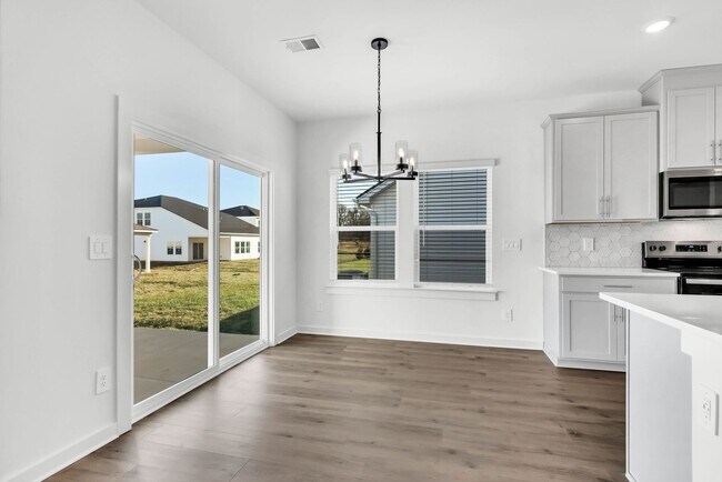 Building Photo - 2356 Woodmeadow Dr