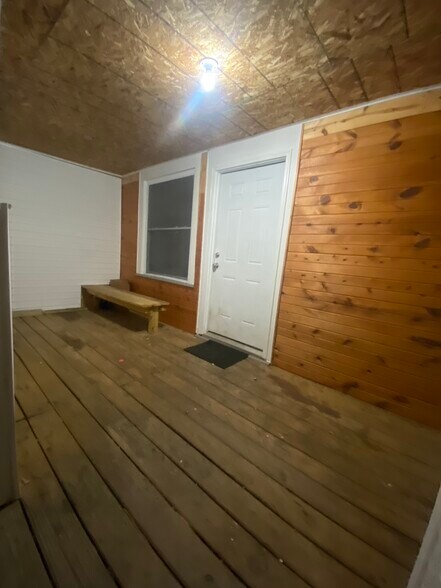 Building Photo - 848 Lovett Pl