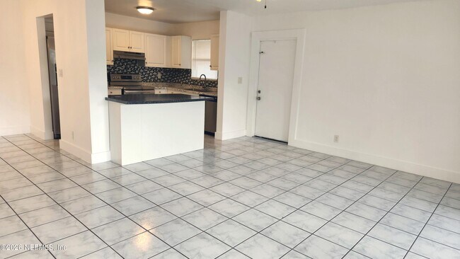 Building Photo - 517 Dotterel Rd