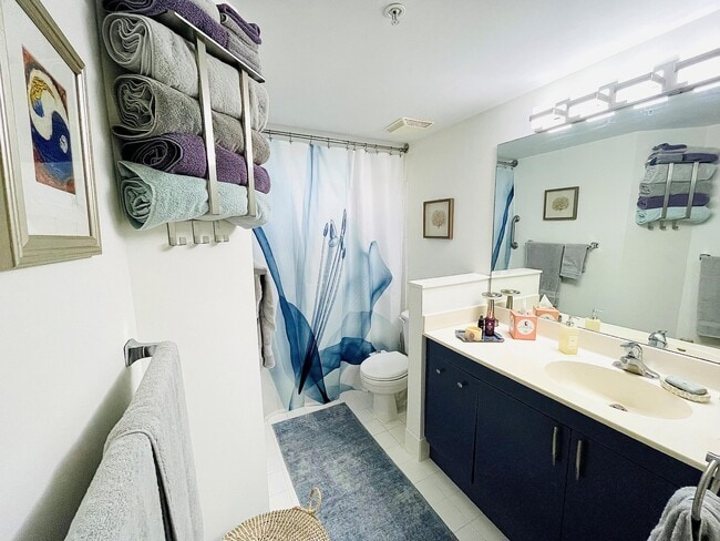 Building Photo - 1405 Tuscany Way