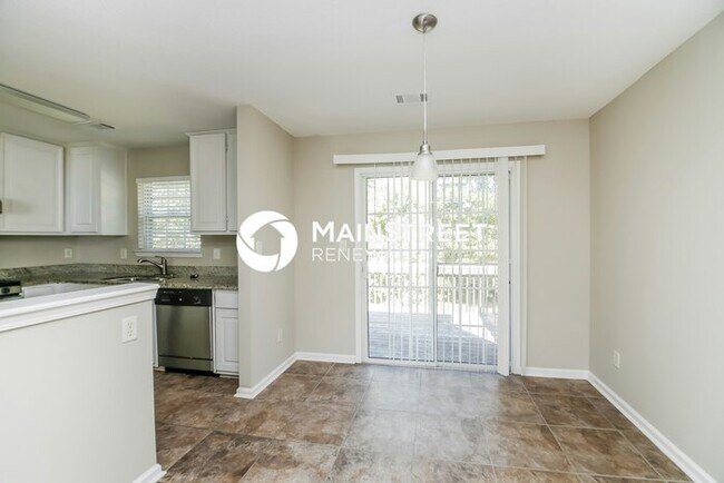 Building Photo - 3 Bedroom Pet-Friendly Home in Union City,...