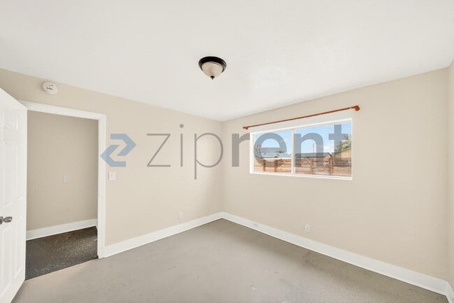 Building Photo - 12077 Sand Ave