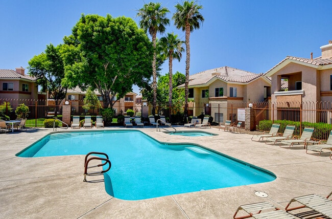 Building Photo - 1050 E Cactus Ave