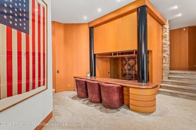 Building Photo - 800 Roaring Fork Rd