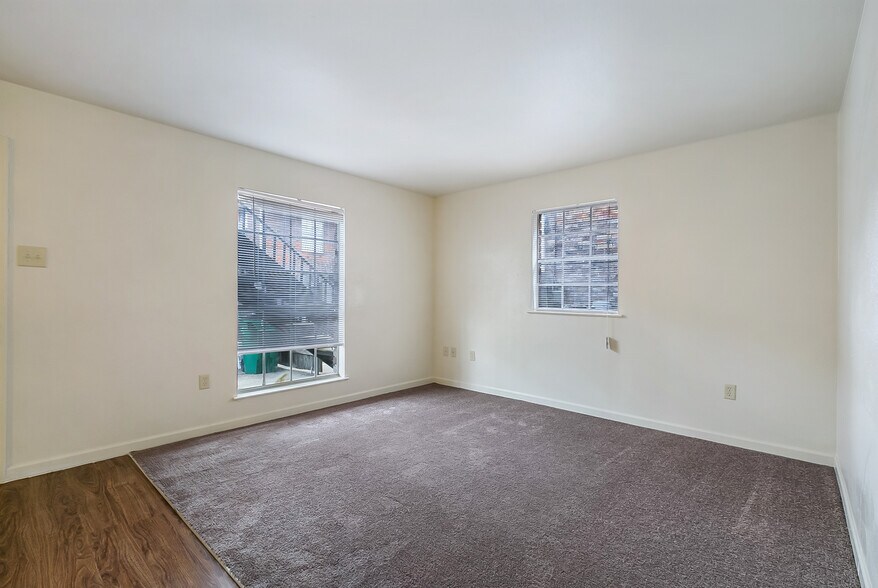 Building Photo - 4112 Hessmer Ave