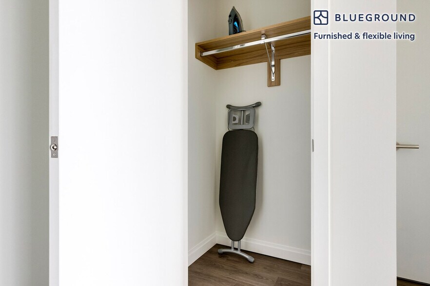 Building Photo - 1000 S Michigan Ave