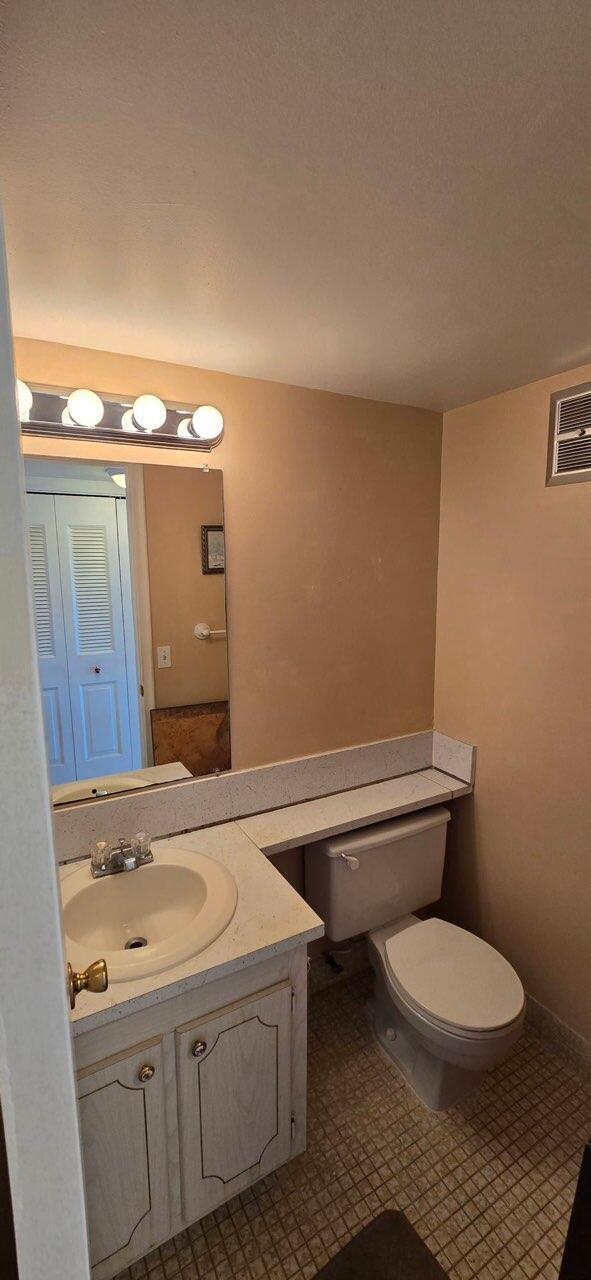 Building Photo - 358 Chatham R