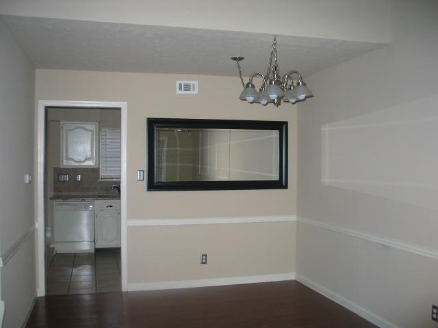 Building Photo - 800 Elkhorn Path