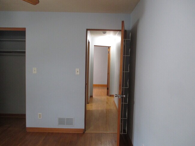 Building Photo - 1606 Dearborn St