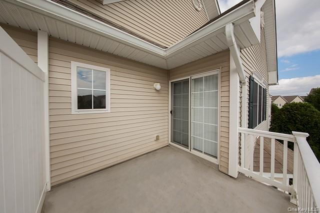 Building Photo - 2200 Dolphin Ln