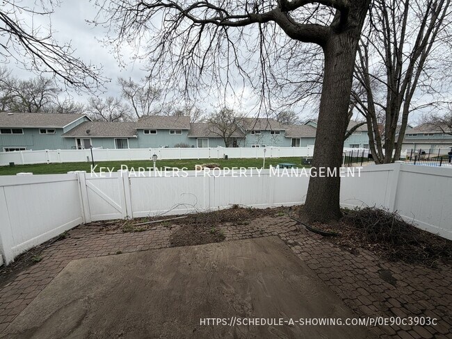 Building Photo - 6524 W 51st St