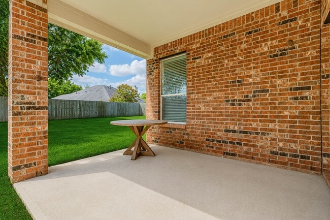 Building Photo - 26603 Summerbend Hollow Ln