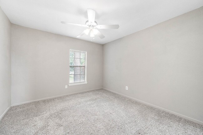 Building Photo - 17203 Kettle Creek Dr