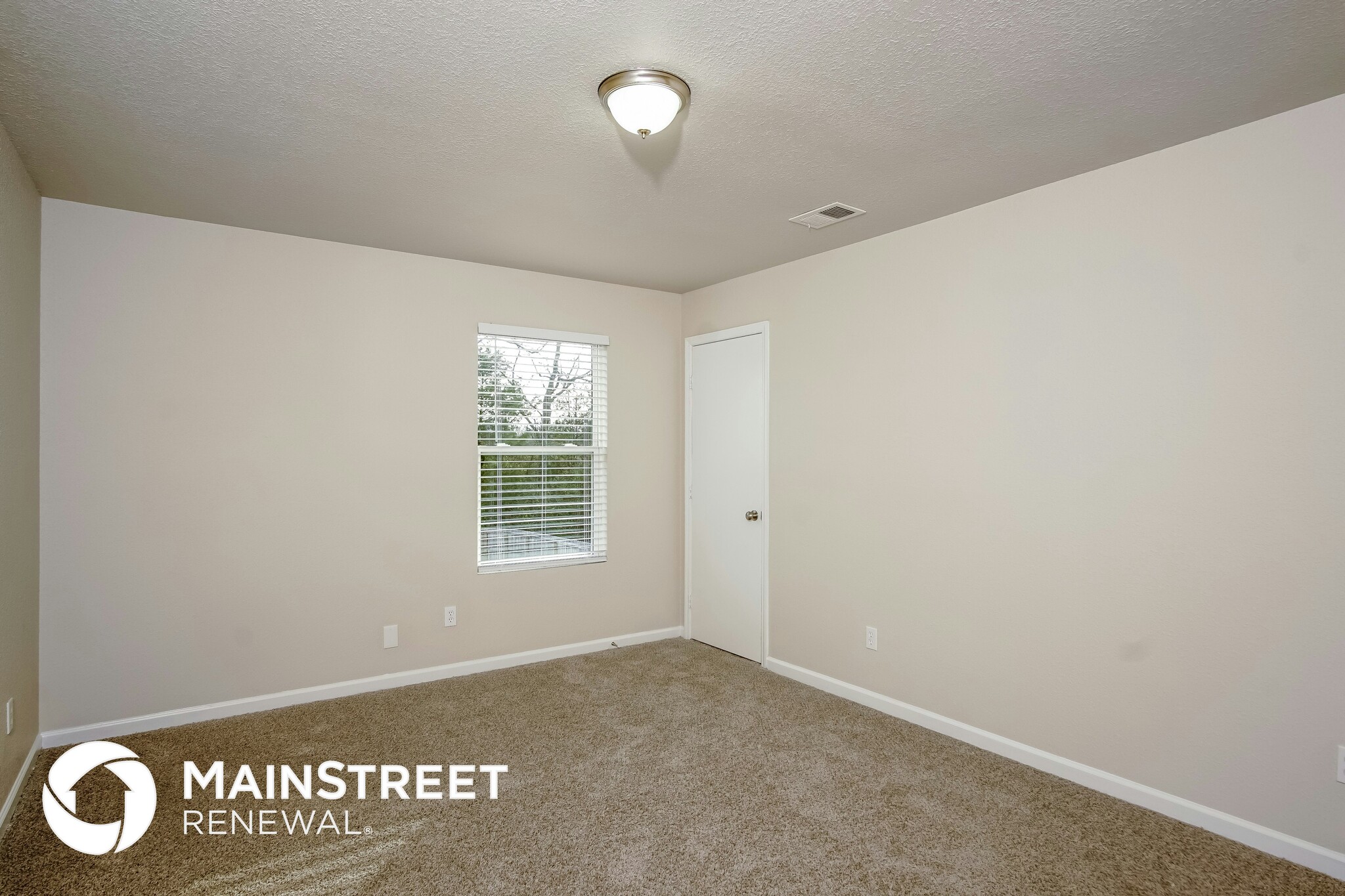 Building Photo - 202 Valleyside Dr NE