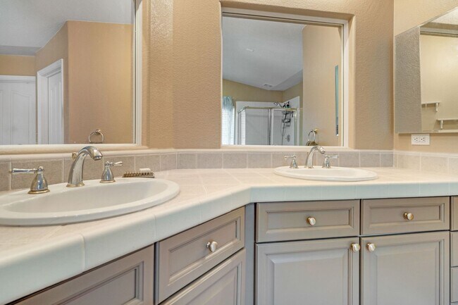 Building Photo - 4011 Prairie Falcon Dr