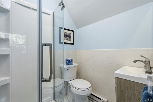 Building Photo - 3 Foster Ave