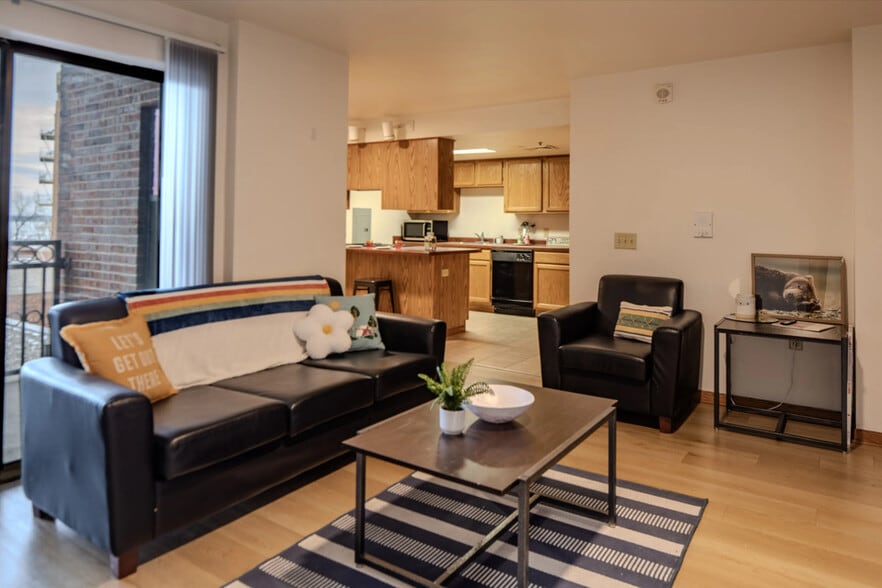 3-Bedroom, 2-Bath Collegiate - Collegiate Campus Student Apartments