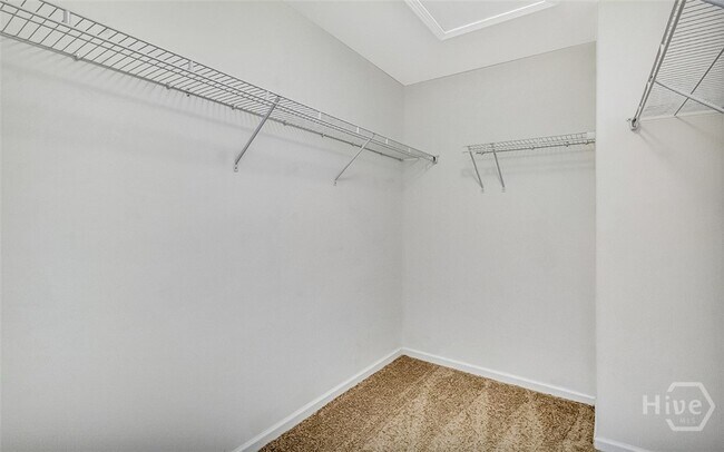 Building Photo - 40 Burnt Oak Rd