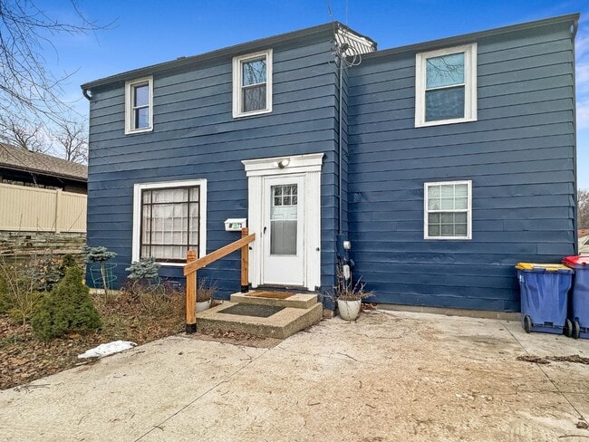 Primary Photo - 1712 Michigan St NE
