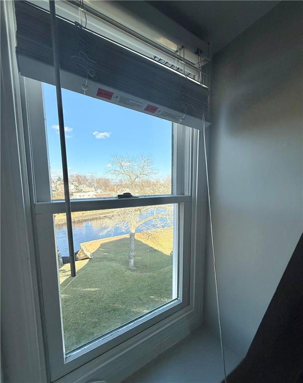 Building Photo - 23 Peck Ln