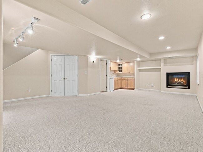 Building Photo - 130 Rock Bridge Ct