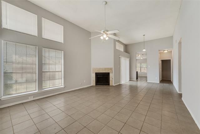 Building Photo - 2203 Sunset Dr