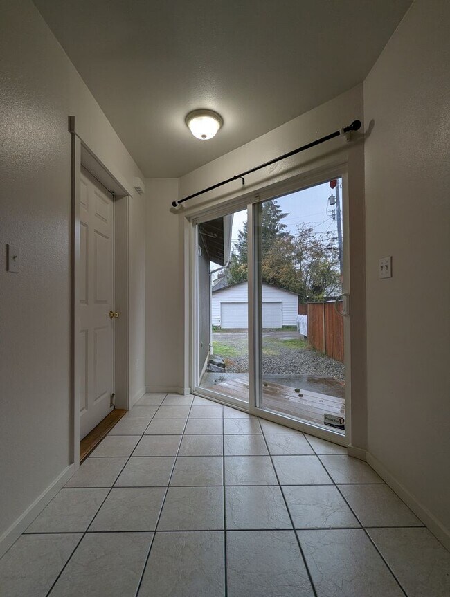 Building Photo - BishCarlson - 2907-2909 S 9th St