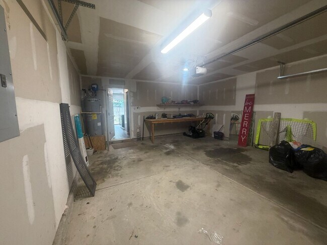 Building Photo - 1755 Polaris Dr