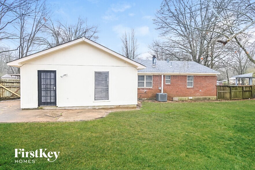 Building Photo - 5442 Blackwell St