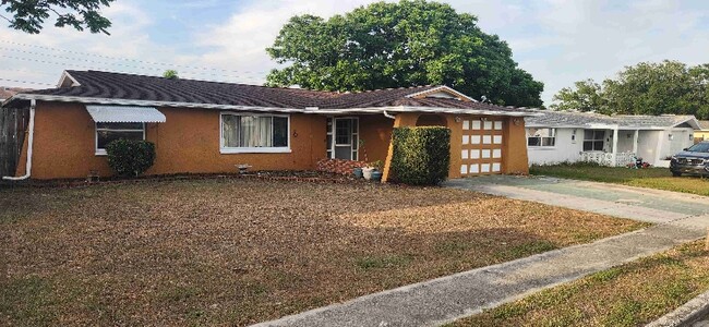 Building Photo - 5653 Andrea Dr