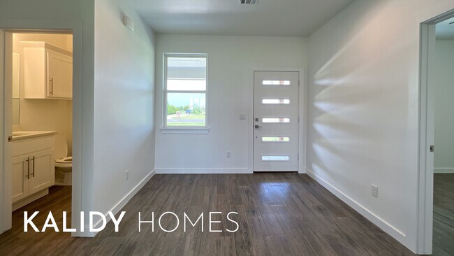 Building Photo - 20400 Antler Farms Dr