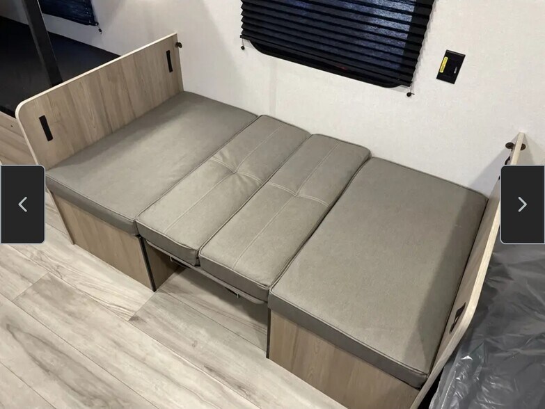 Building Photo - 532 Camino de Amor