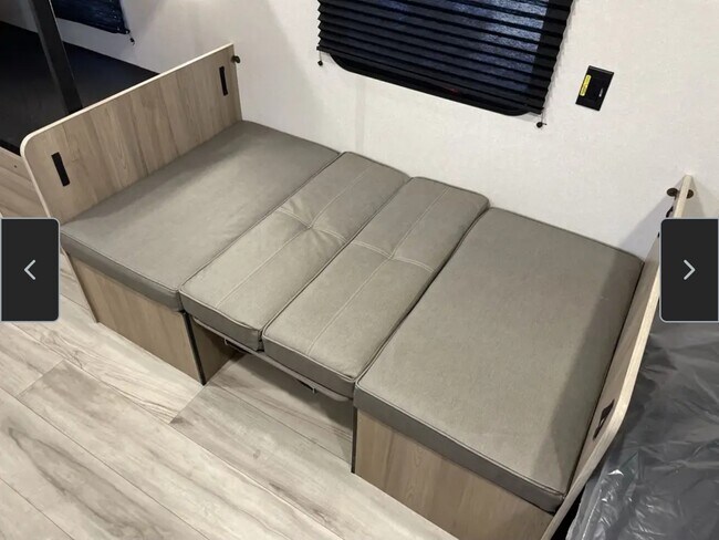 Building Photo - 532 Camino de Amor