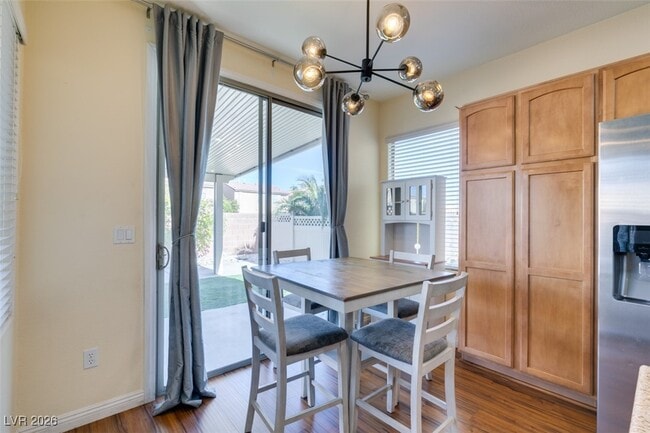 Building Photo - 5410 Coral Ribbon Ave