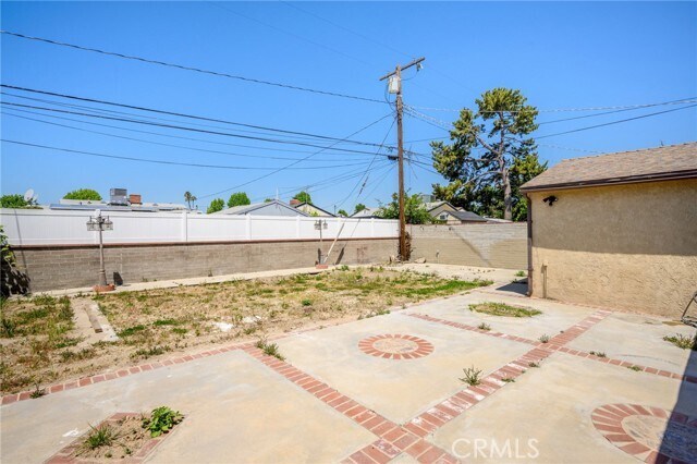 Building Photo - 6607 Riverton Ave