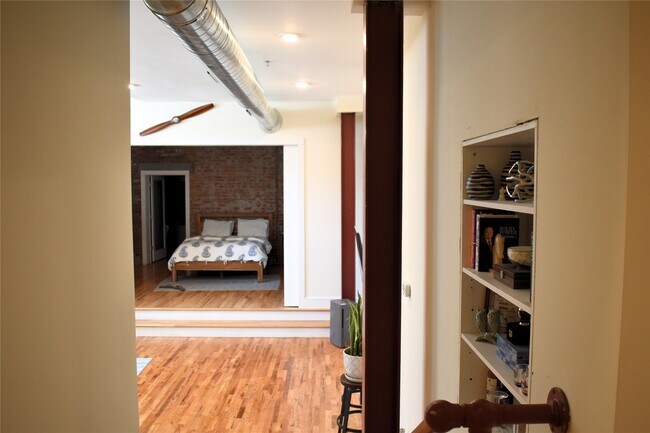 Building Photo - 257 Washington St