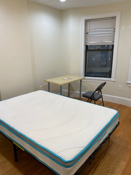 Building Photo - 179 Northampton St