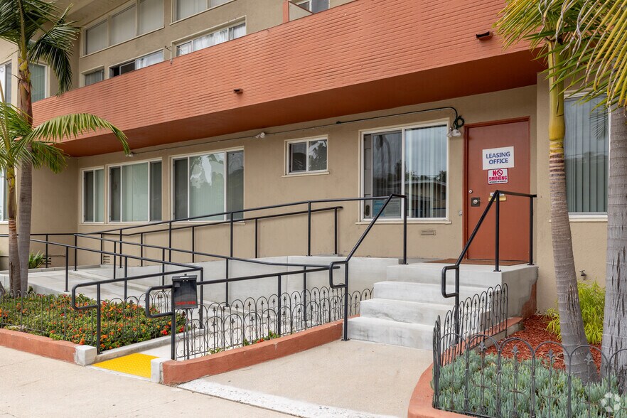 Building Photo - Keswick Court Apartments