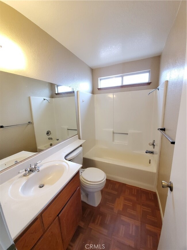 Building Photo - 8443 Great Cir Dr