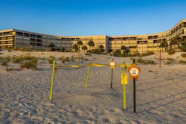Building Photo - 4450 Gulf Blvd