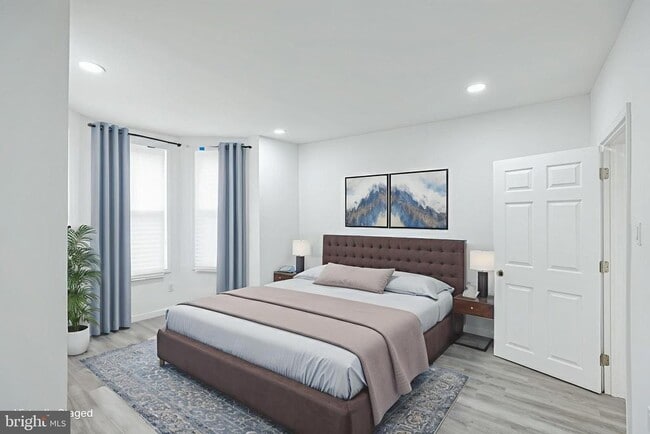 Building Photo - 5540 Harmer St