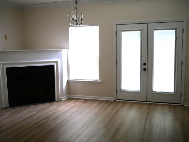 Building Photo - 313 Holmes Blvd