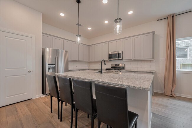 Building Photo - 16331 Verbena Glen Dr