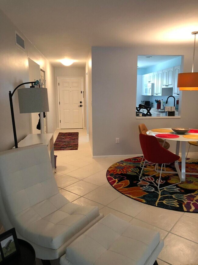 Building Photo - 1225 Carlton Ct