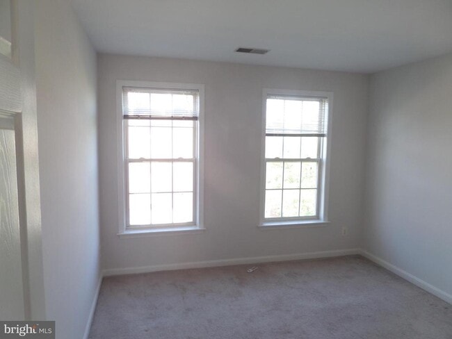 Building Photo - 45788 Smoketree Terrace