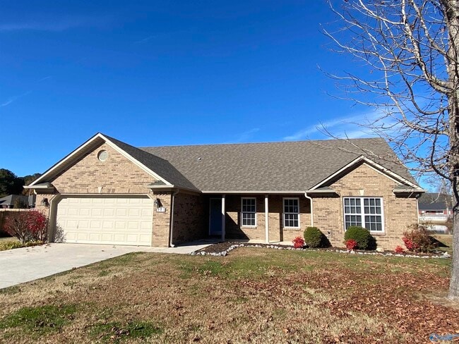 Building Photo - 243 Chestnut Oak Cir