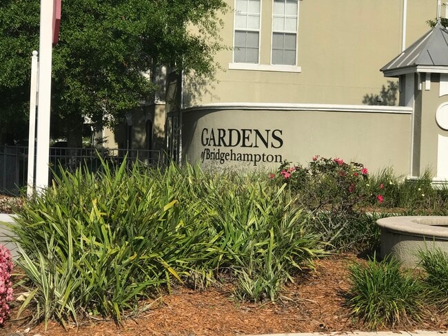 Available July 5 2023 - 8290 Gate Pkwy W