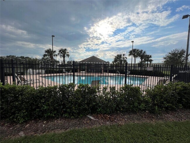 Building Photo - 755 Riggs Cir